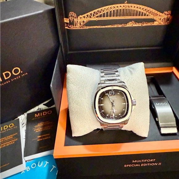 Mido Multifort TV Big Date Designer Classic Mens Watch Set. - Picture 8 of 8
